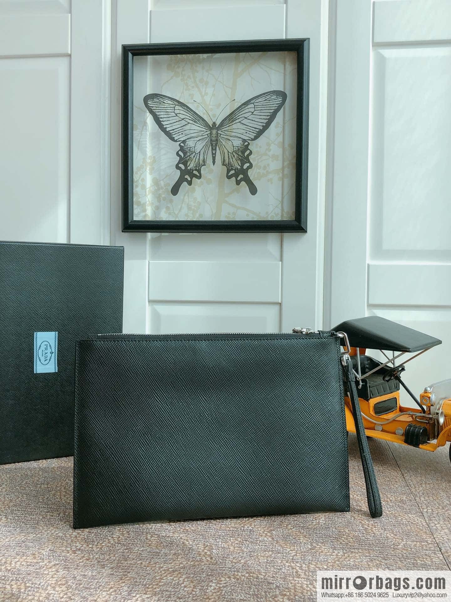 PRADA Prada imported coarse cross pattern leather handbag 2NG005