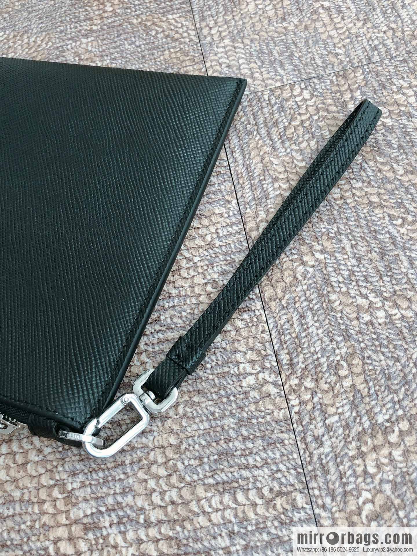 PRADA Prada imported coarse cross pattern leather handbag 2NG005