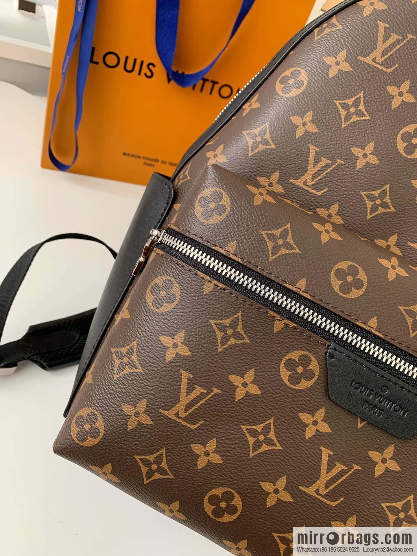 LV M46684 Discovery Backpack PM