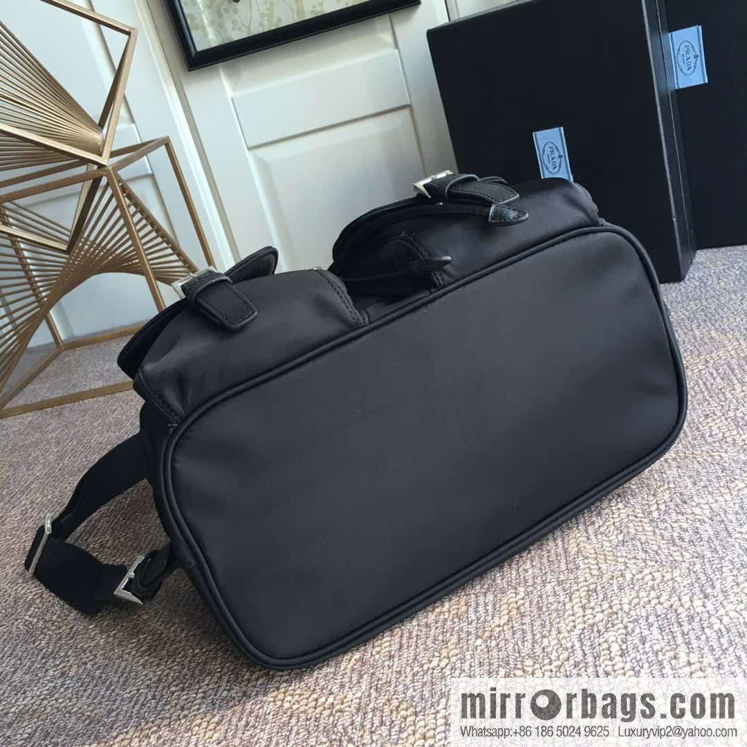 PRADA imported parachute fabric + cross pattern leather backpack 2811