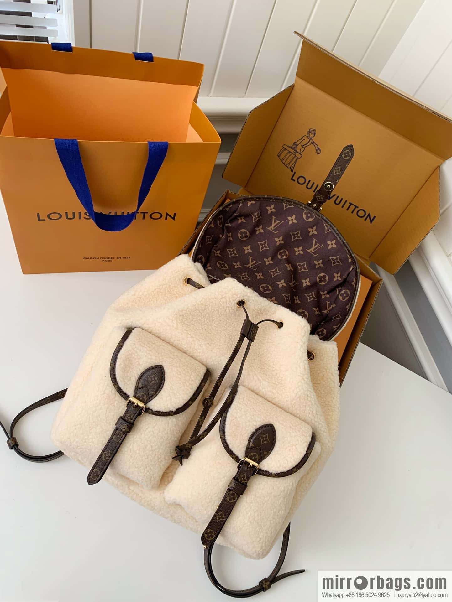LV M23384 BACKPACK backpack