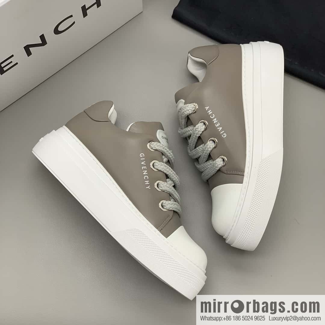 Givenchy/Givenchy, the new men's platform casual shoes