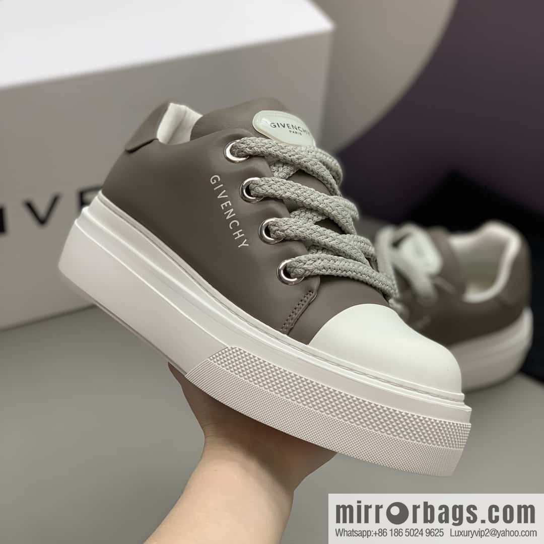 Givenchy/Givenchy, the new men's platform casual shoes