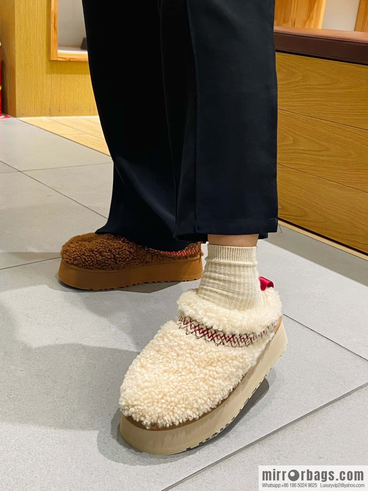 UGG Fall/Winter Teddy 🐻 Curly Tats Thick Bottom Fluffy Slippers