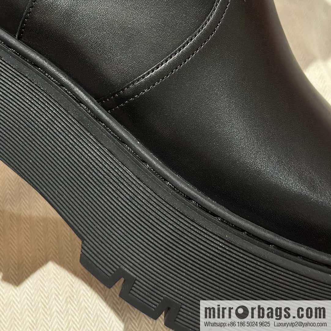 Hermès H's new autumn and winter Chelsea boots