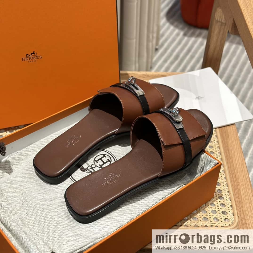 Hermès 2023 Latest Kelly Button Slippers