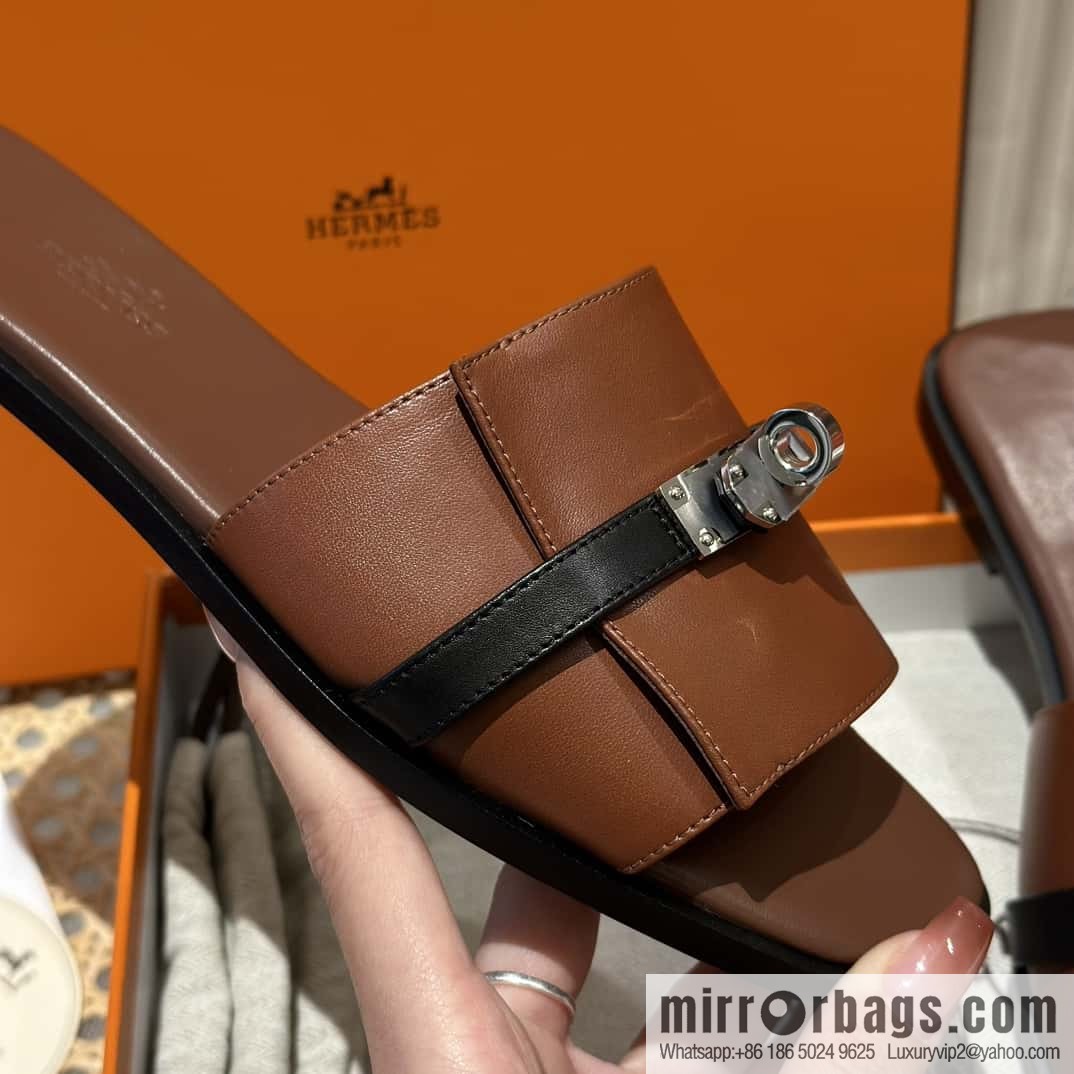 Hermès 2023 Latest Kelly Button Slippers