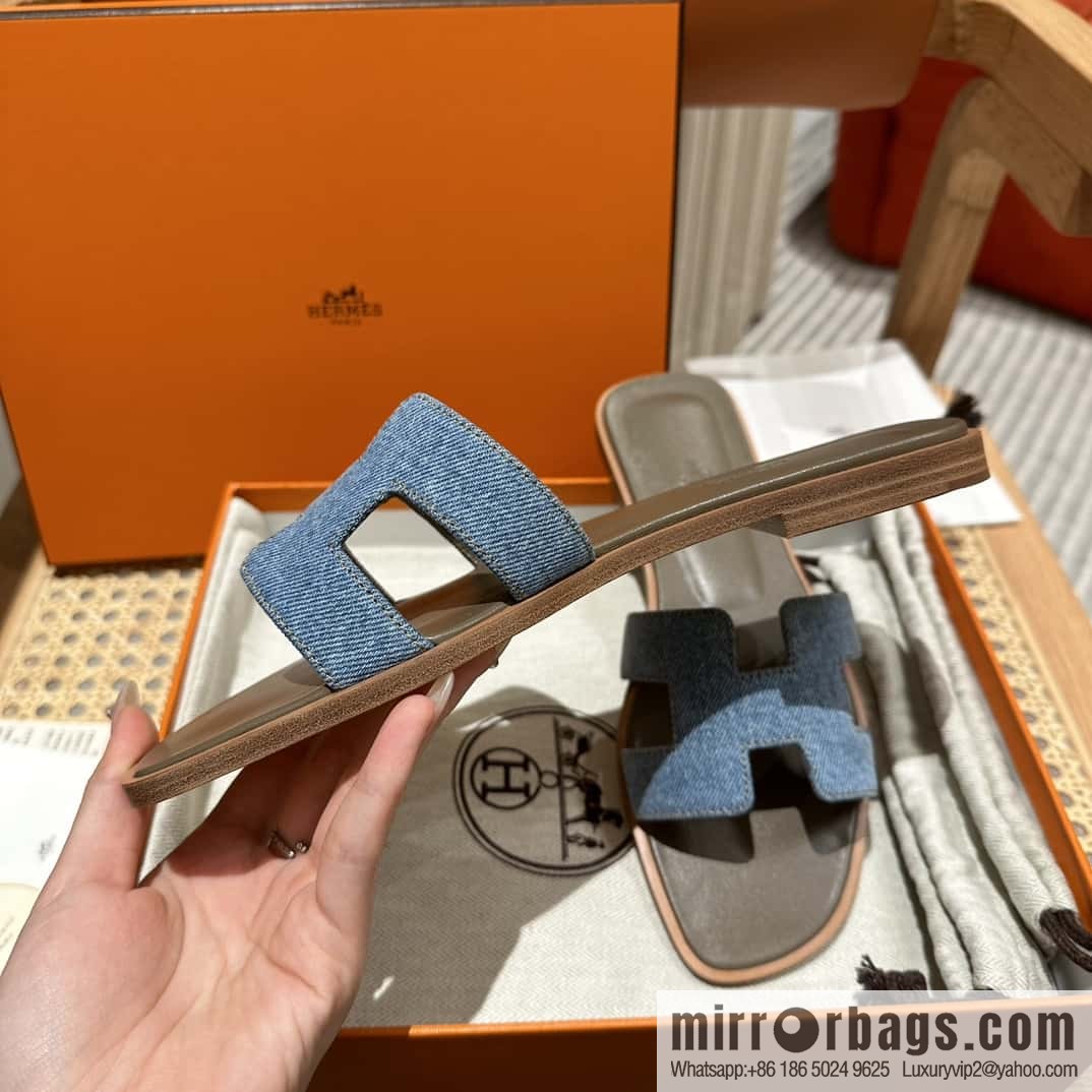 Hermes, classic slippers.