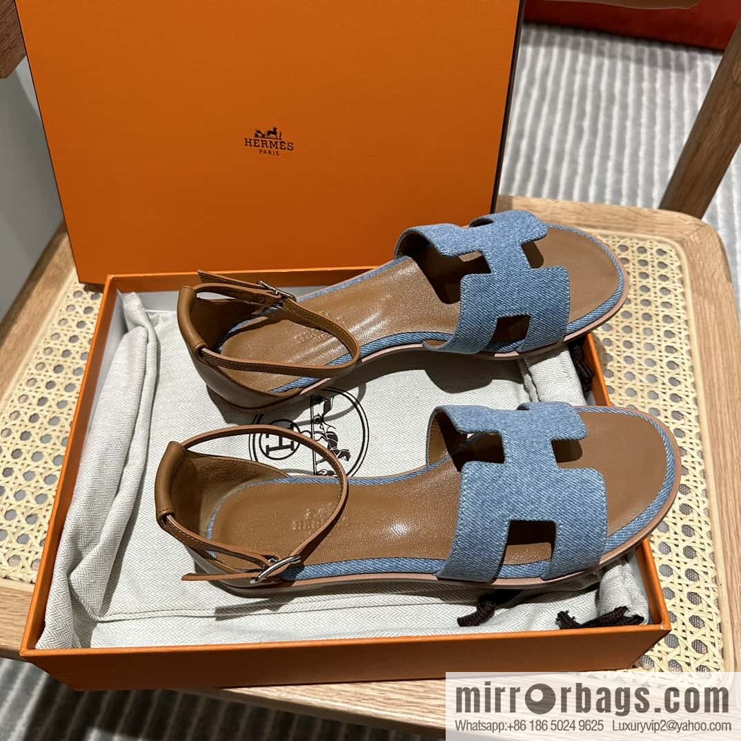 Hermès denim, new little sandals.