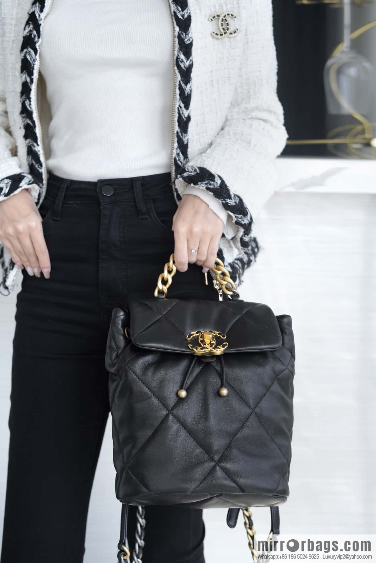 CHANEL 24C 19bag double backpack AS4223