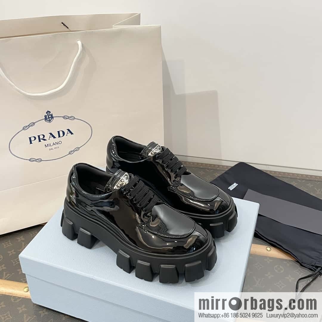 PRADA PRADA Triangle Standard Band Saw Gear, Platform Muffin Shoes