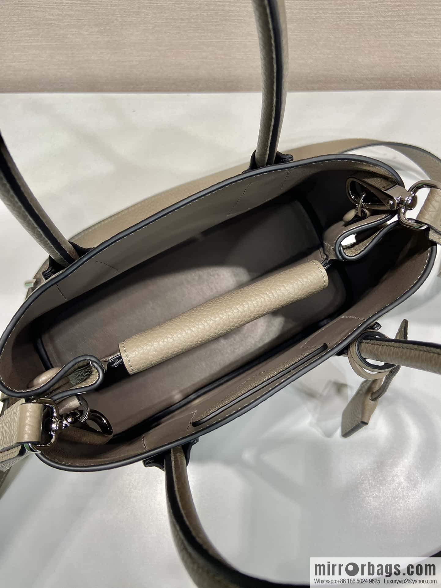 PRADA new shopping bag 🎉 1BG443 suede pattern, gray