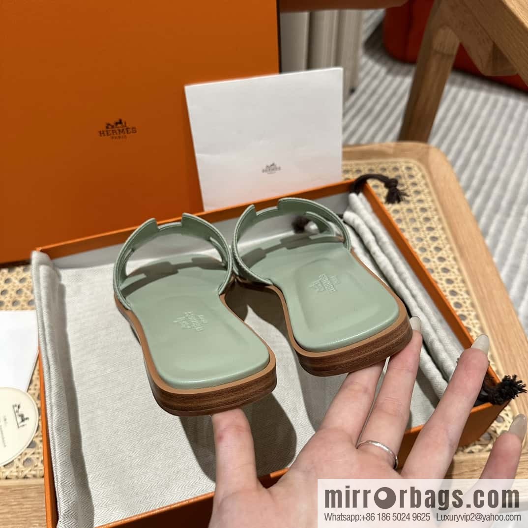 Hermès leather outsole H slippers