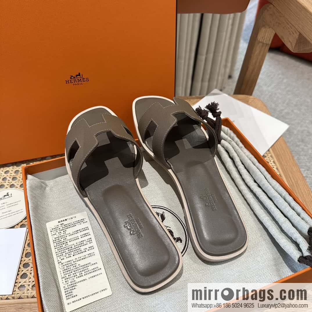 Hermès leather outsole H slippers