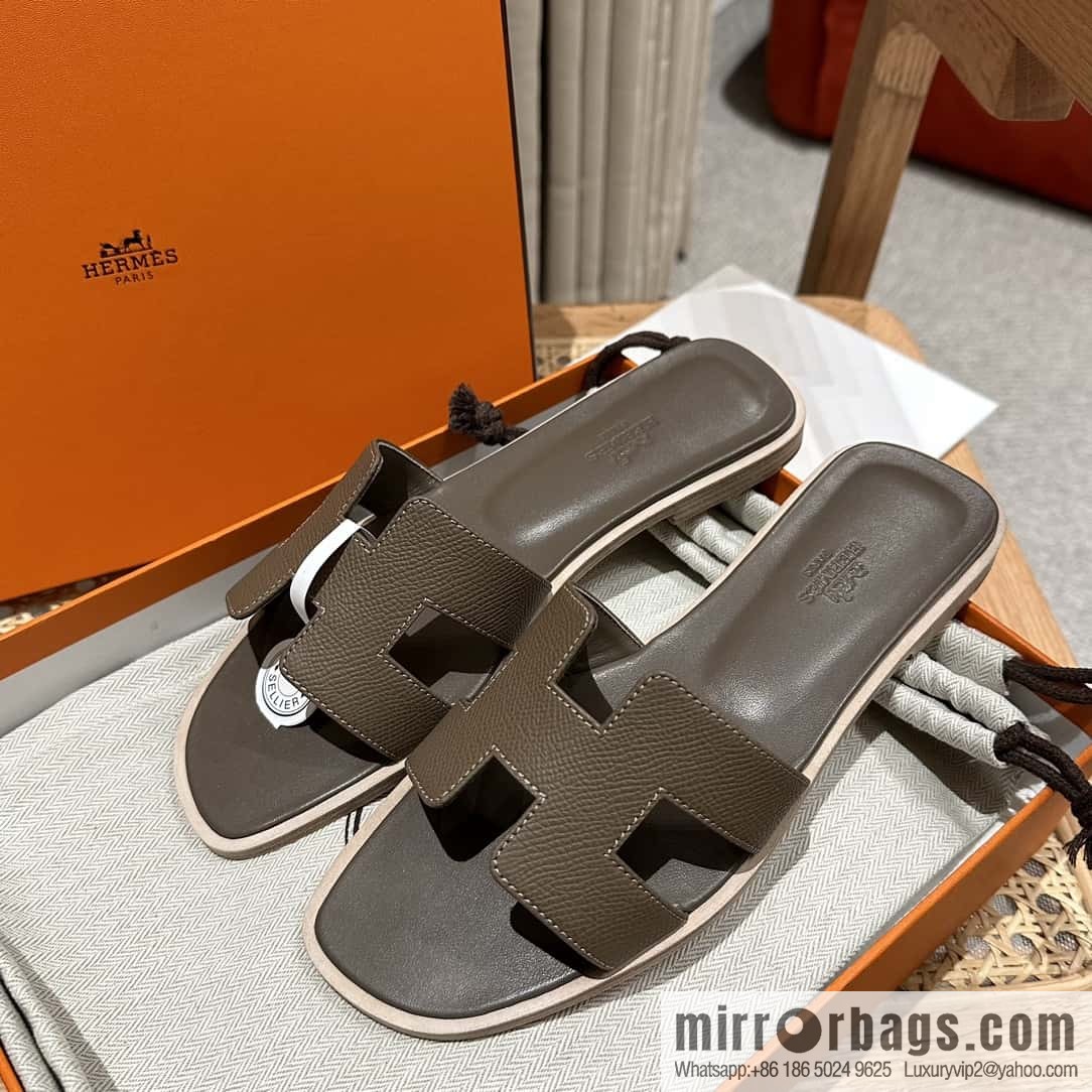 Hermès leather outsole H slippers