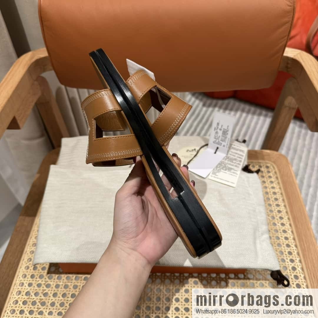 Hermès new embroidered slippers