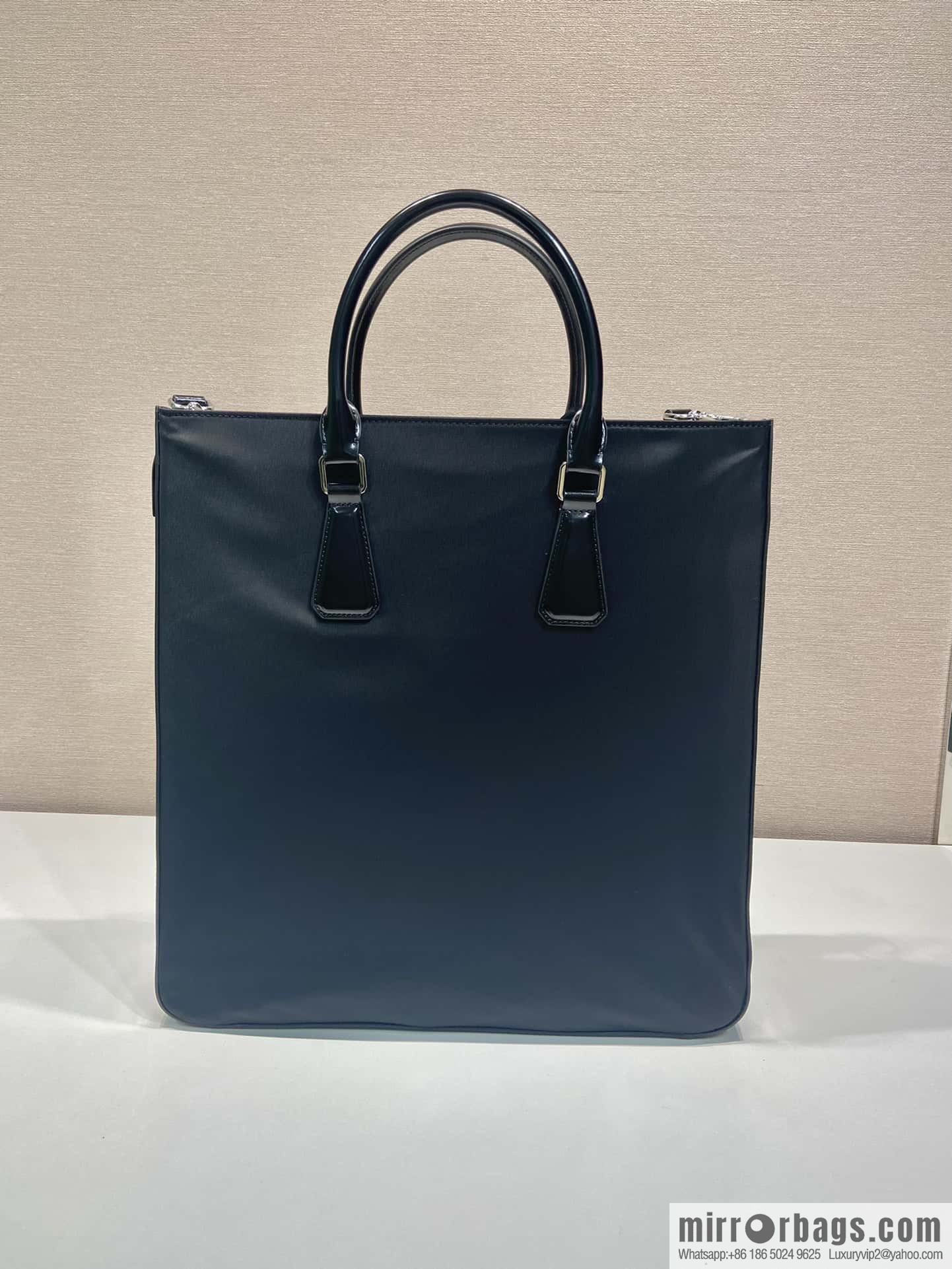Prada 🎉 new tote bag 🎉 2VG115
