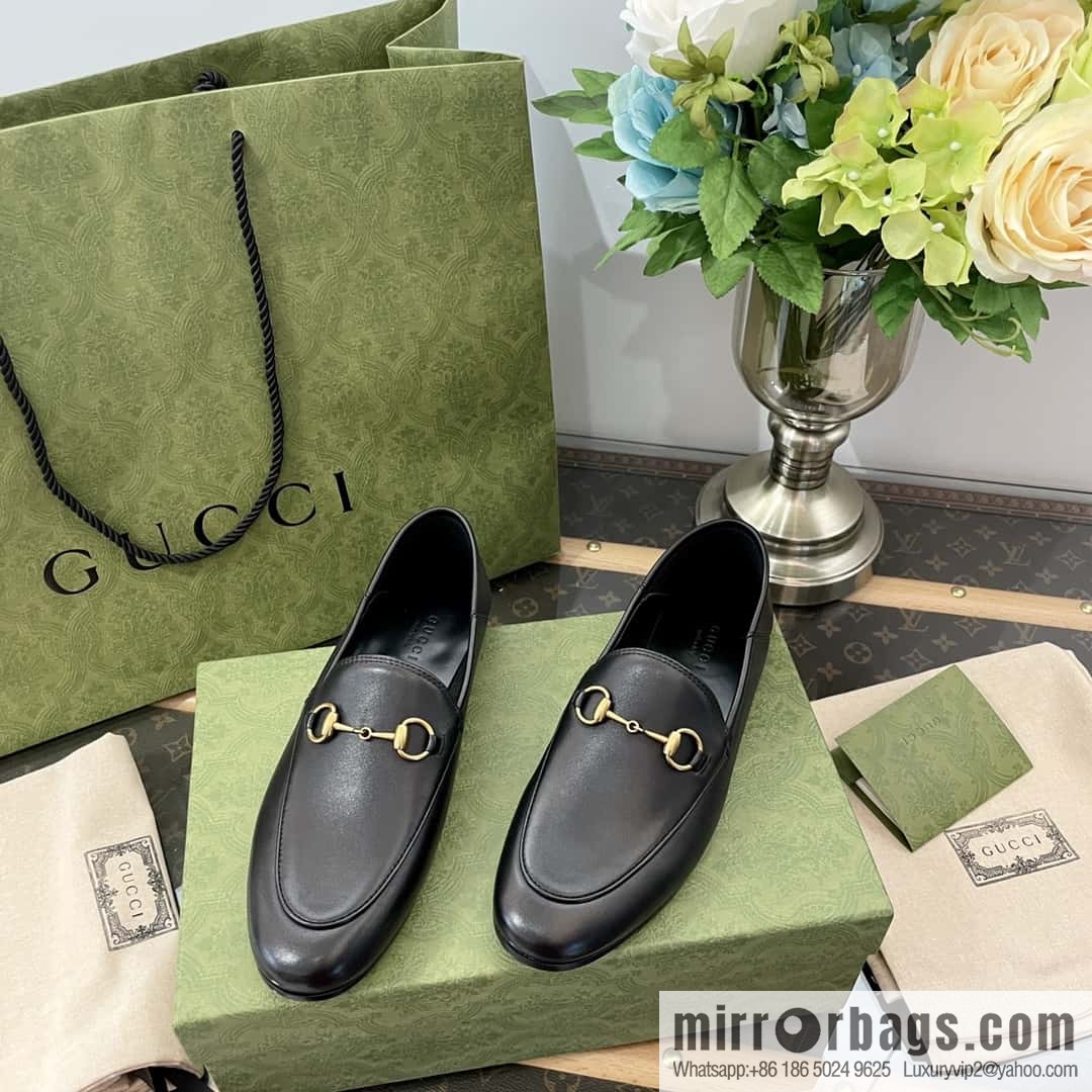 GUCCI Gucci buckle loafers