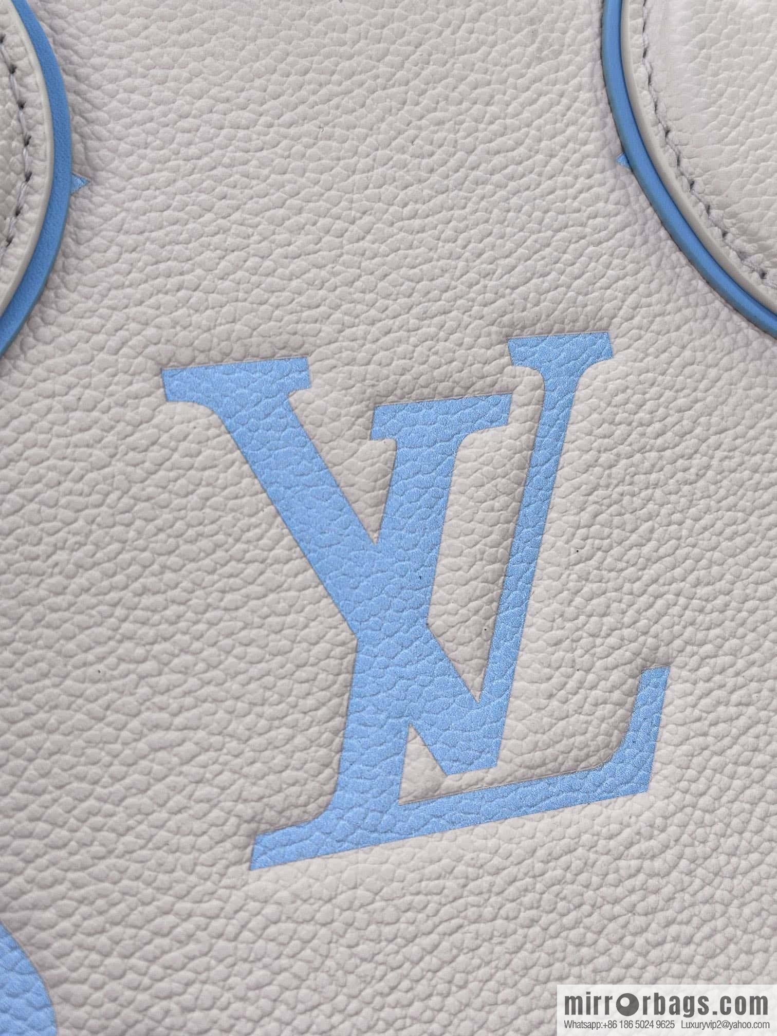 LV M46833 ONTHEGO small handbag