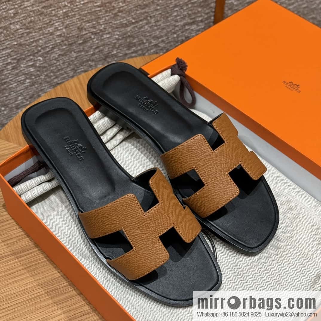 Hermès slippers