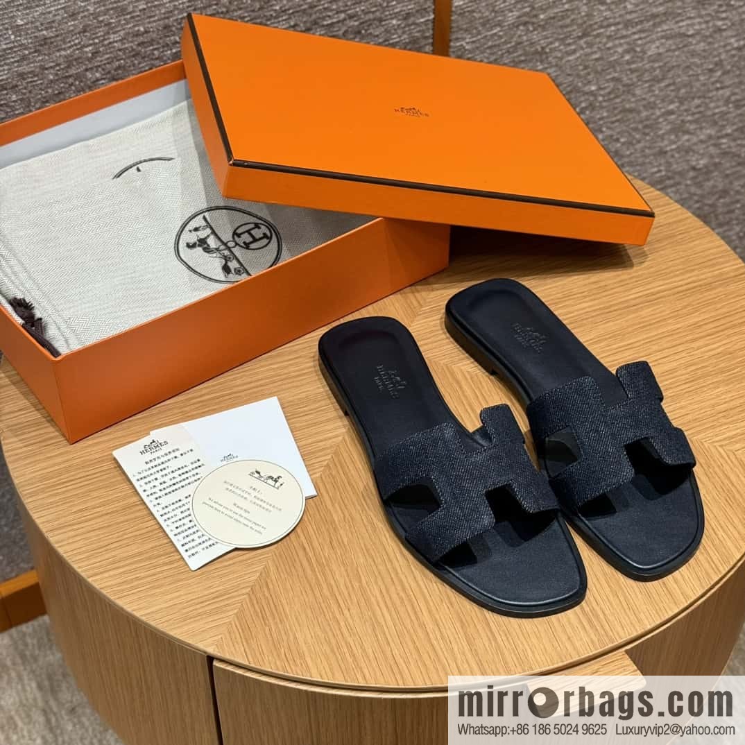 Hermès slippers