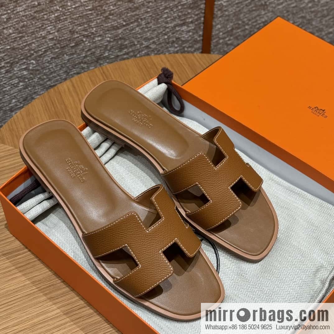 Hermès slippers