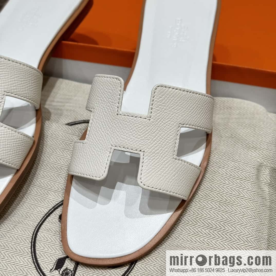 Hermès slippers