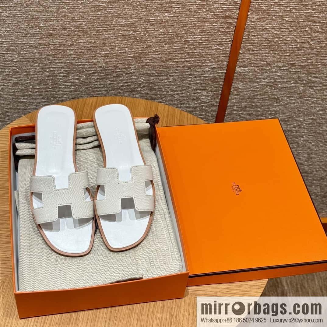 Hermès slippers