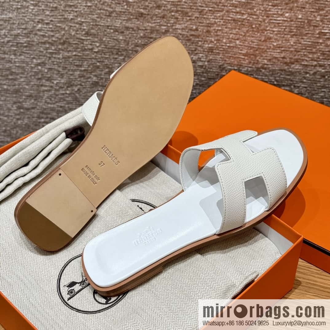 Hermès slippers