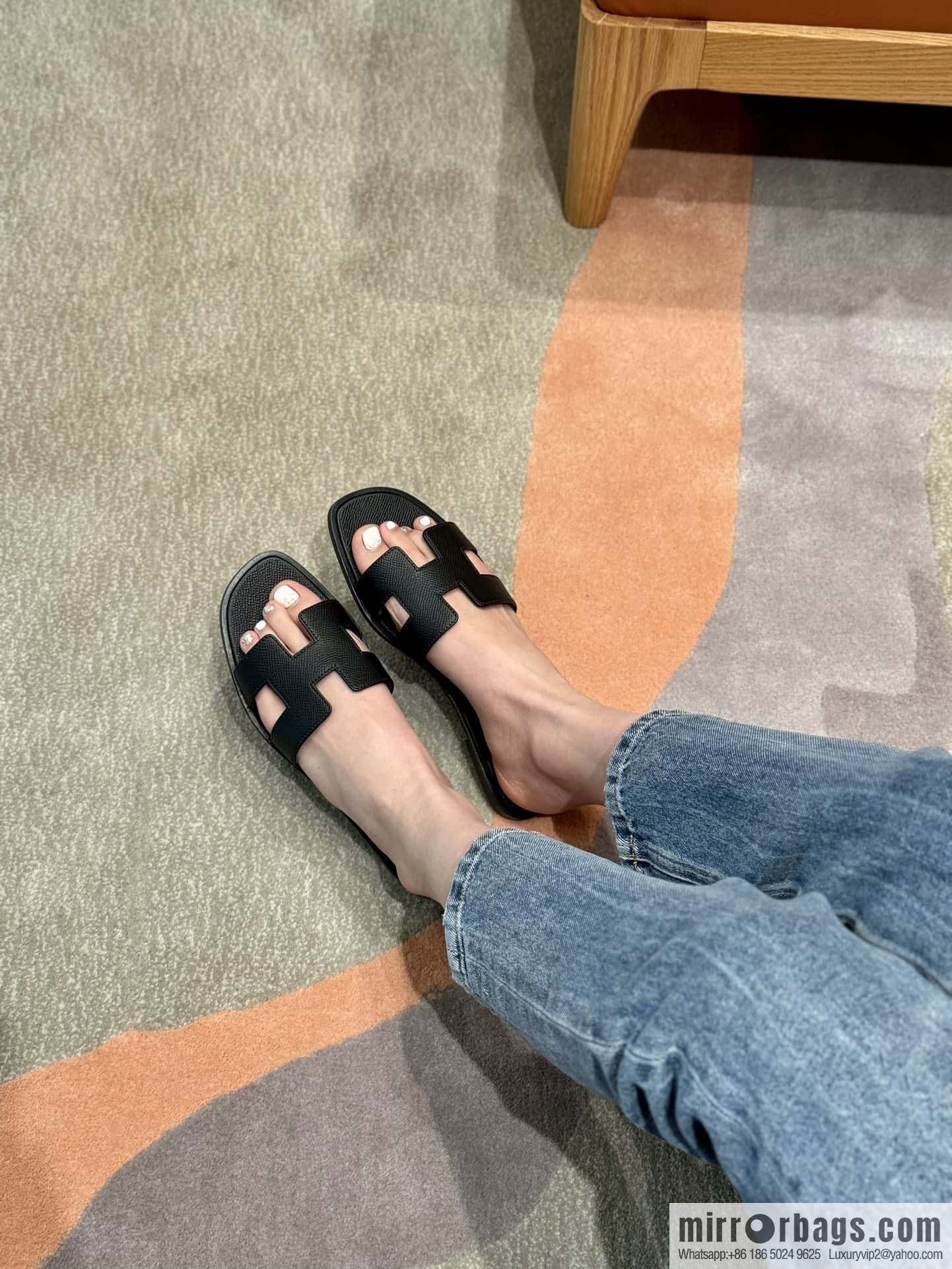Hermès slippers
