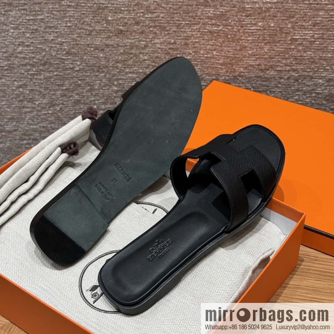 Hermès slippers