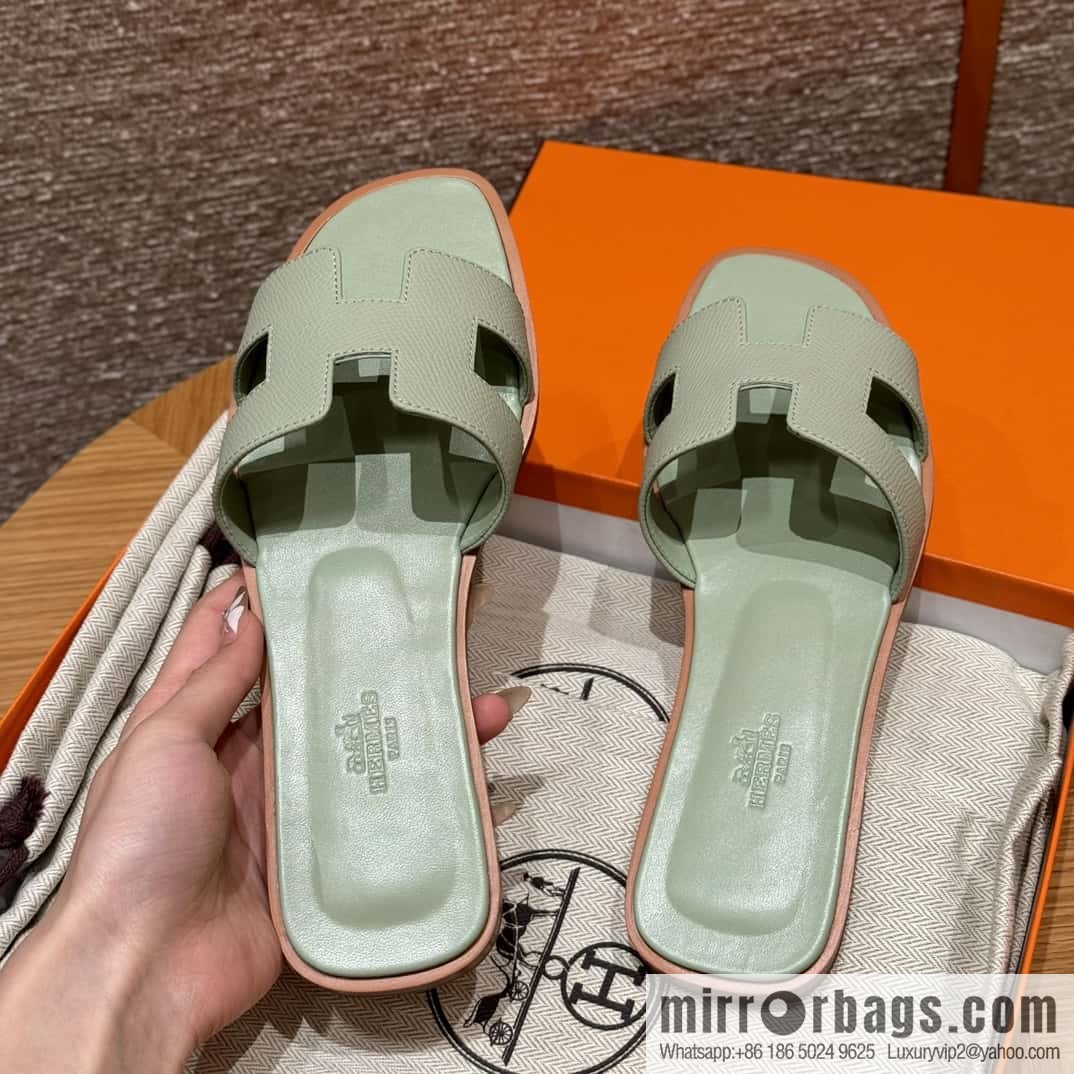 Hermès slippers