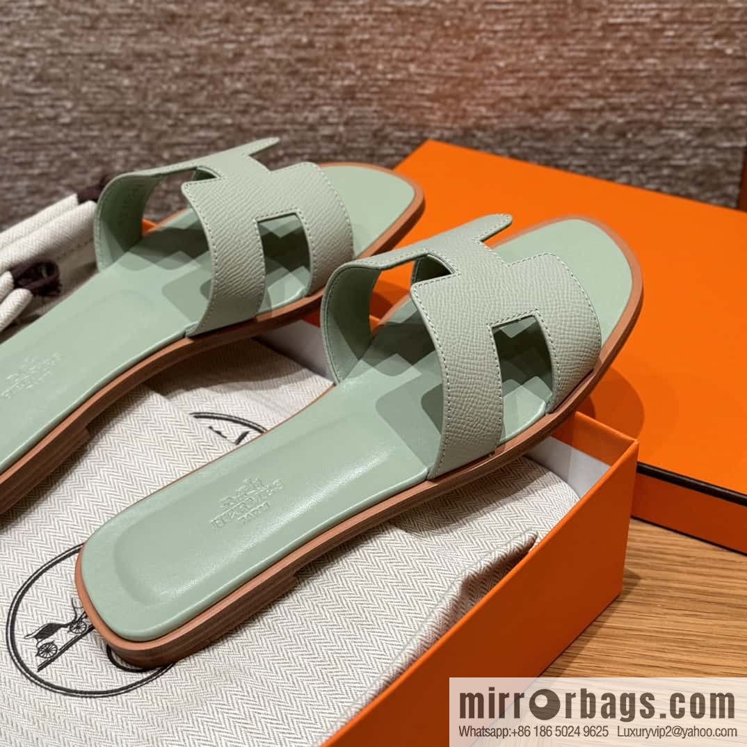 Hermès slippers