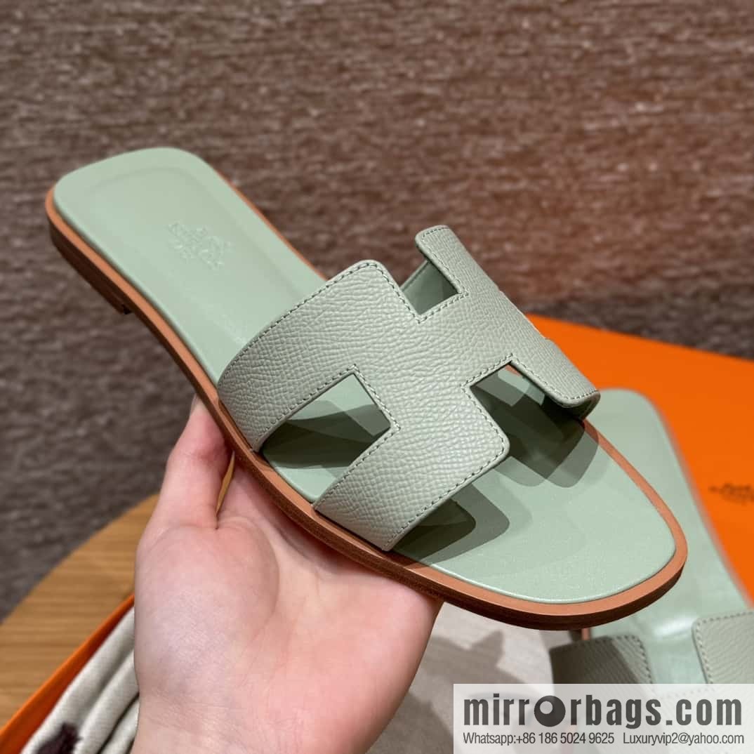 Hermès slippers