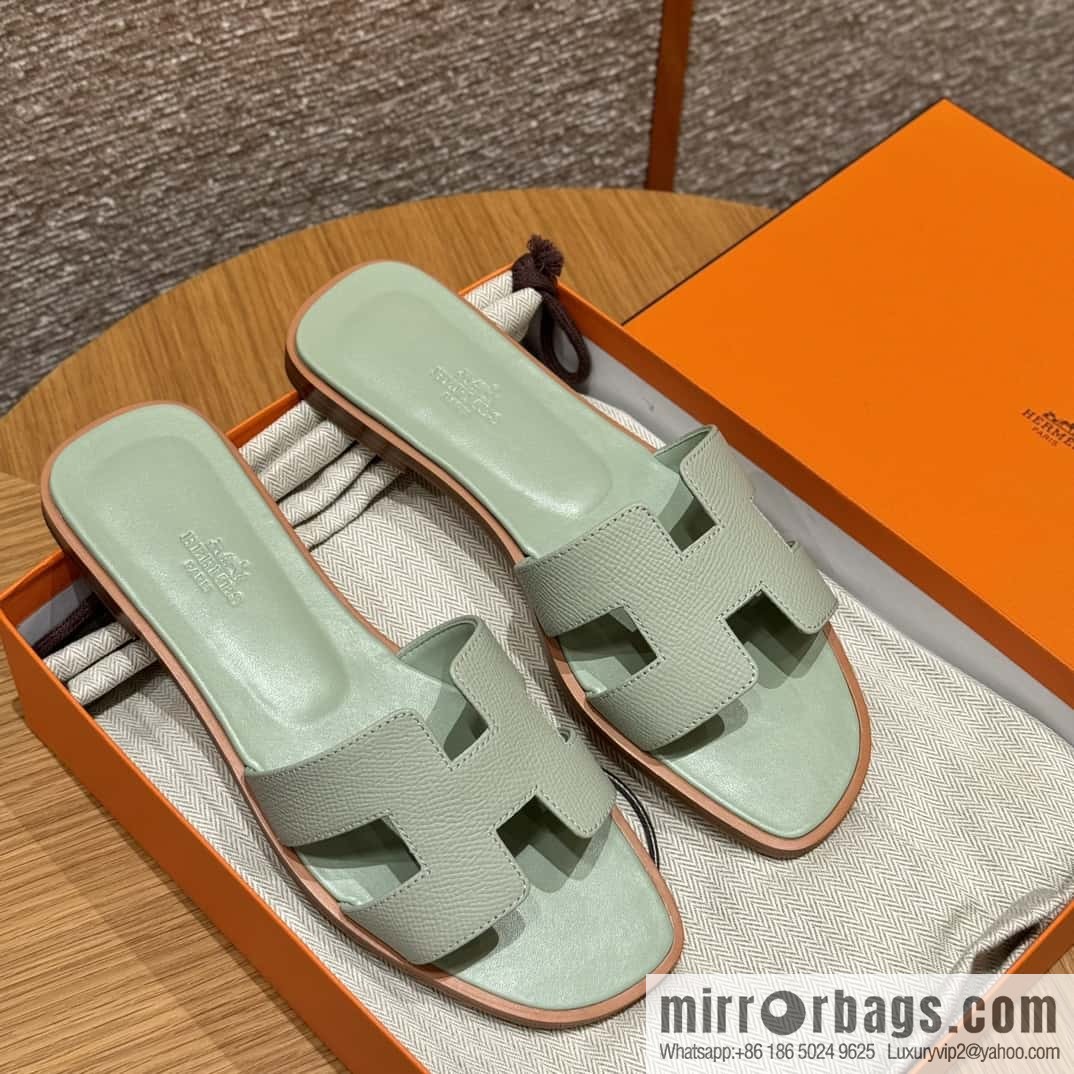 Hermès slippers