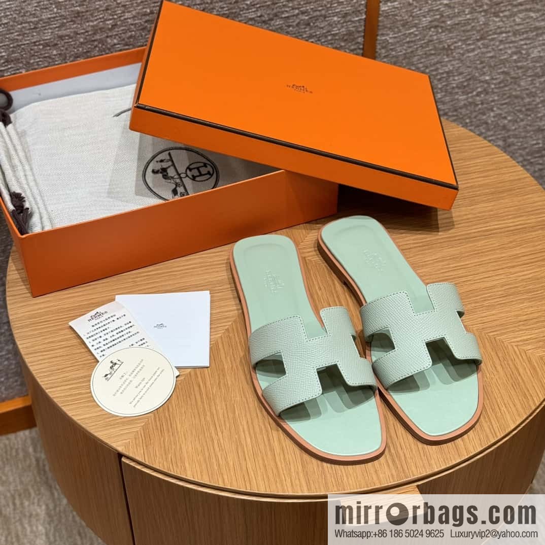 Hermès slippers