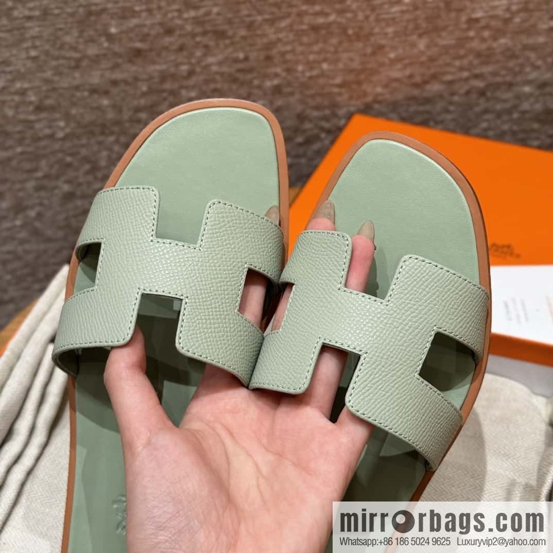 Hermès slippers