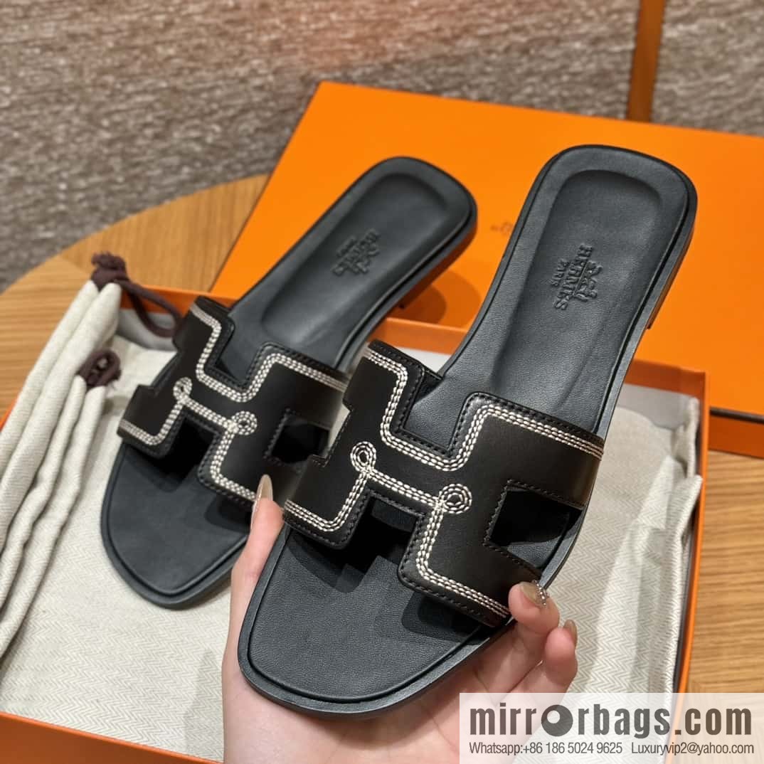 Hermès slippers