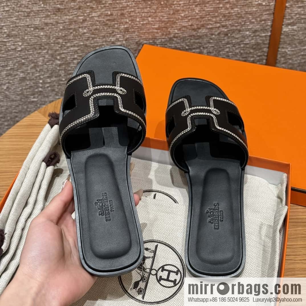 Hermès slippers