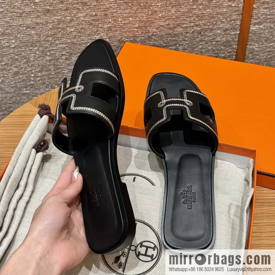 Hermès slippers