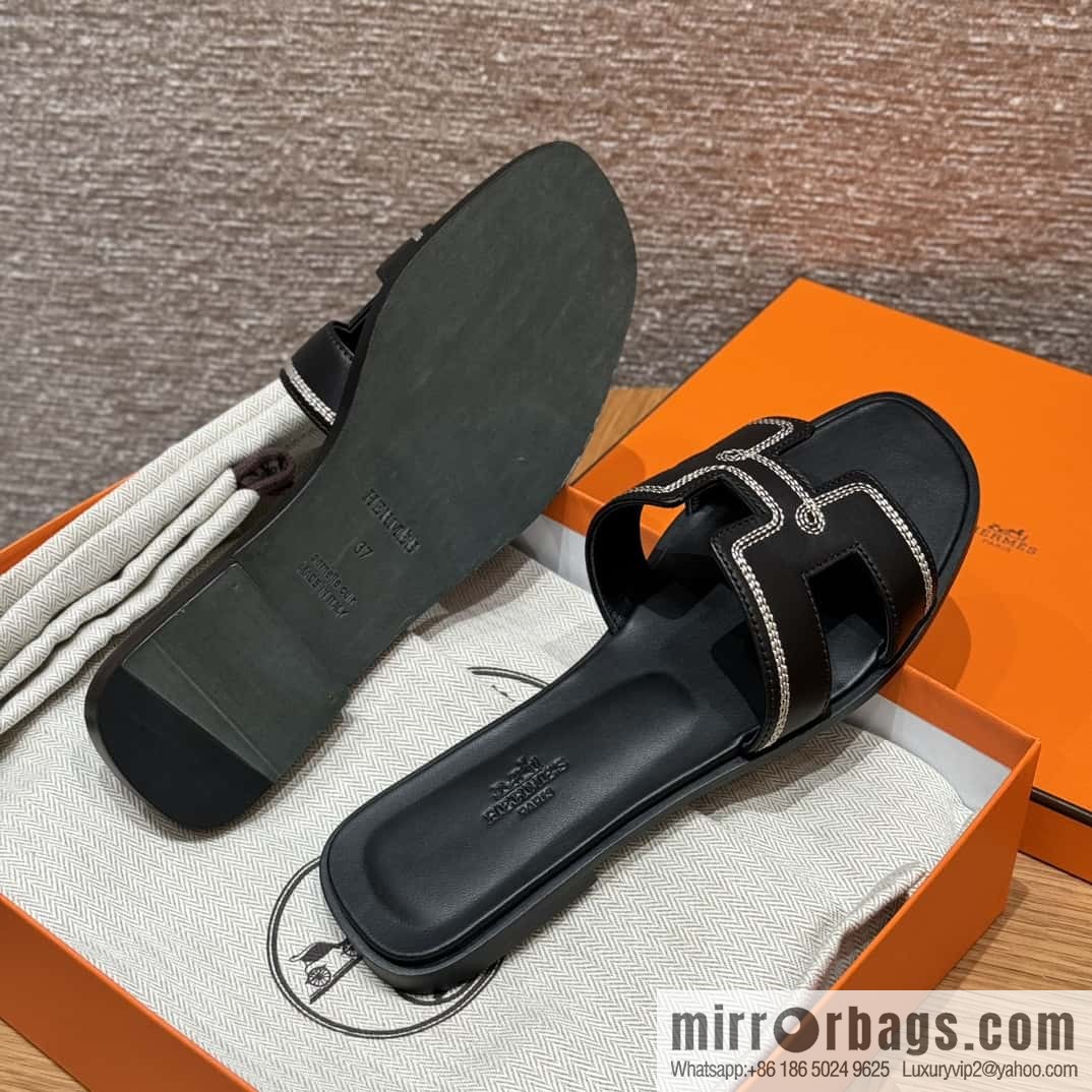 Hermès slippers