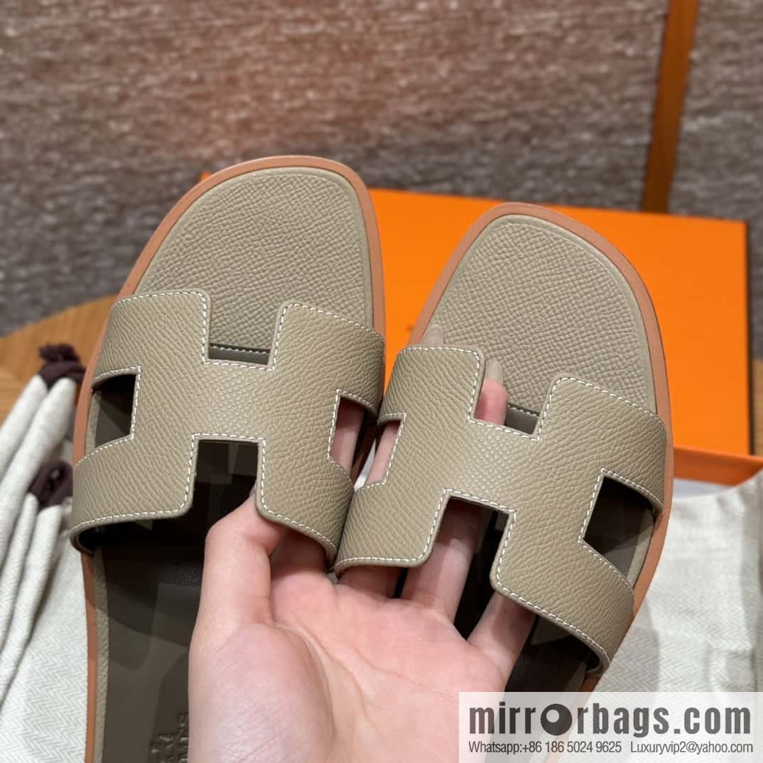 Hermès slippers