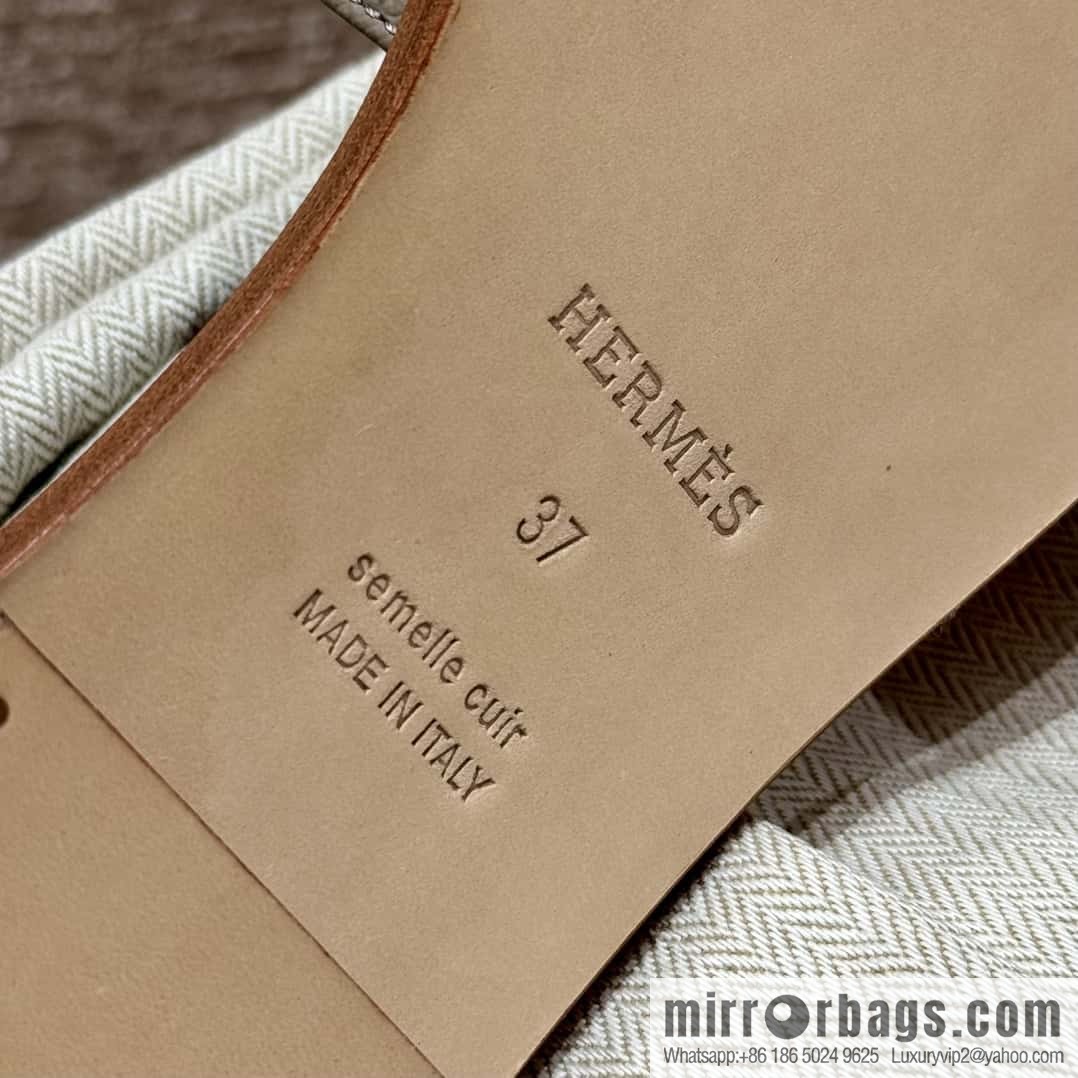 Hermès slippers