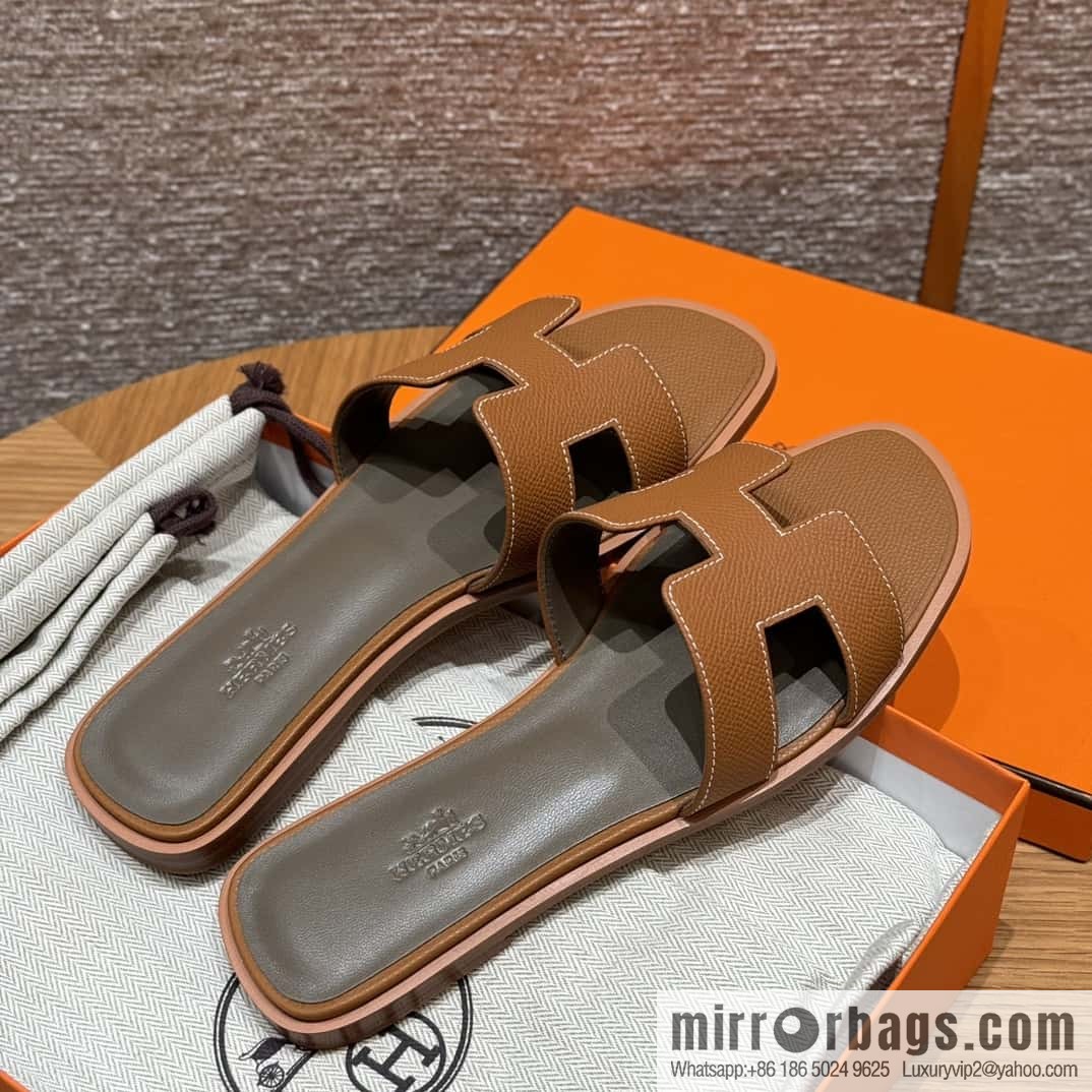 Hermès slippers