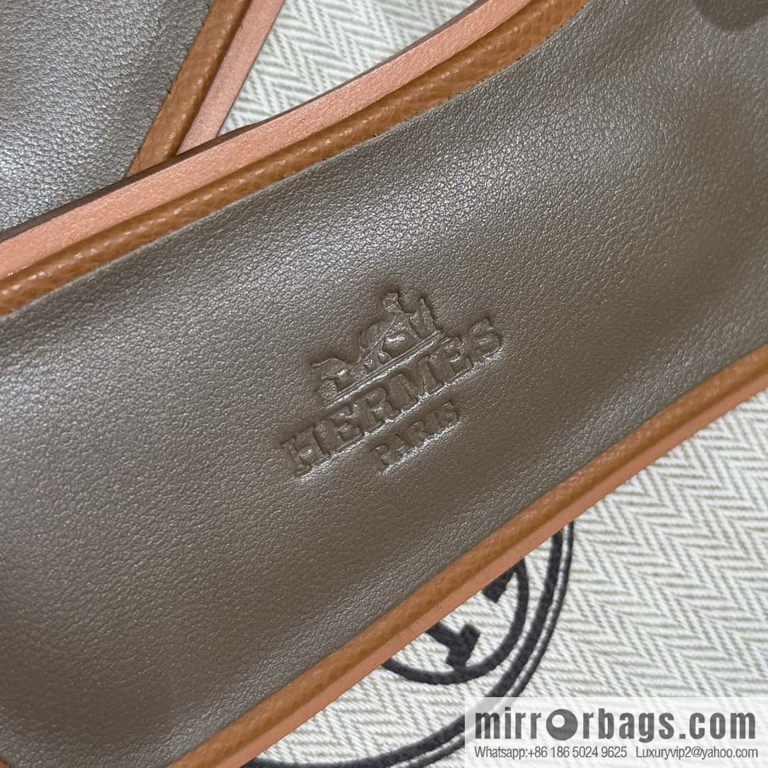 Hermès slippers
