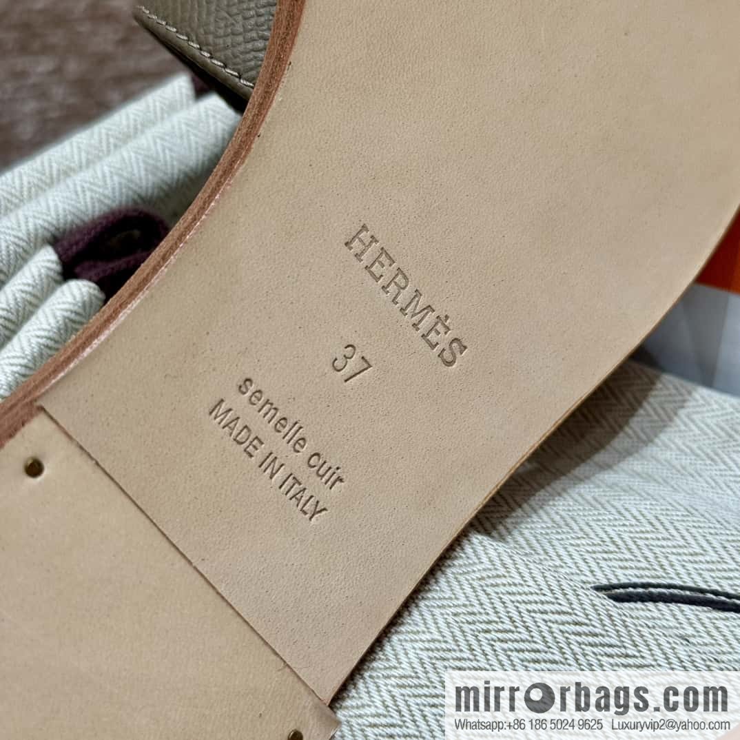 Hermès slippers