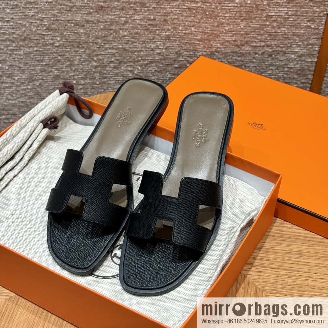 Hermès slippers