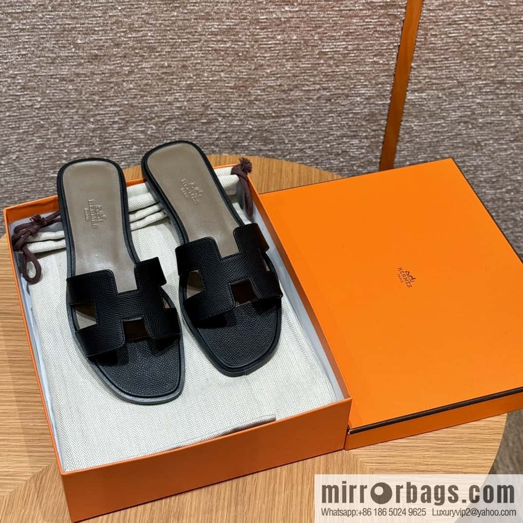 Hermès slippers