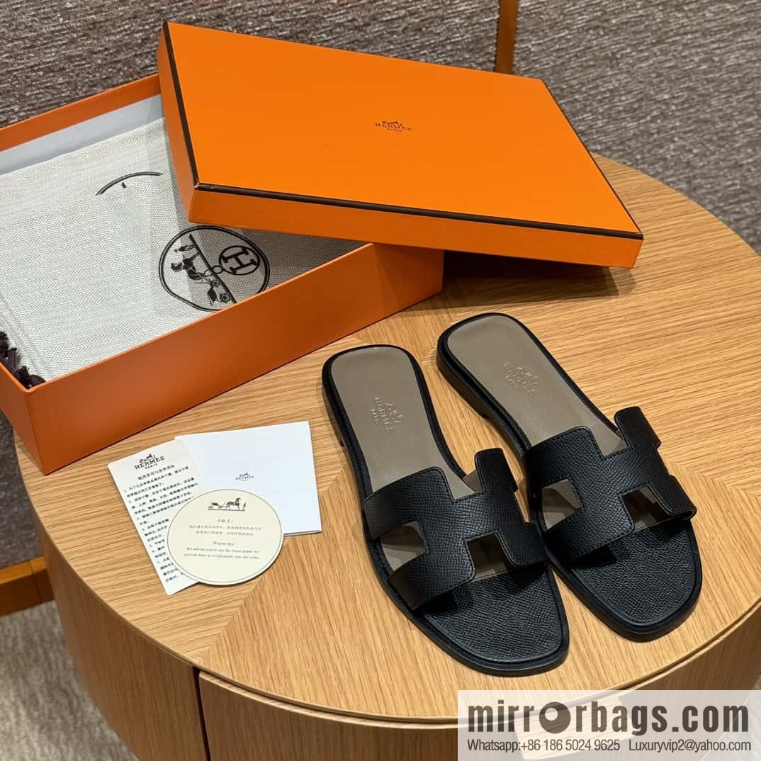 Hermès slippers