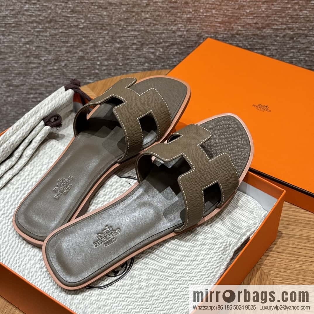 Hermès slippers